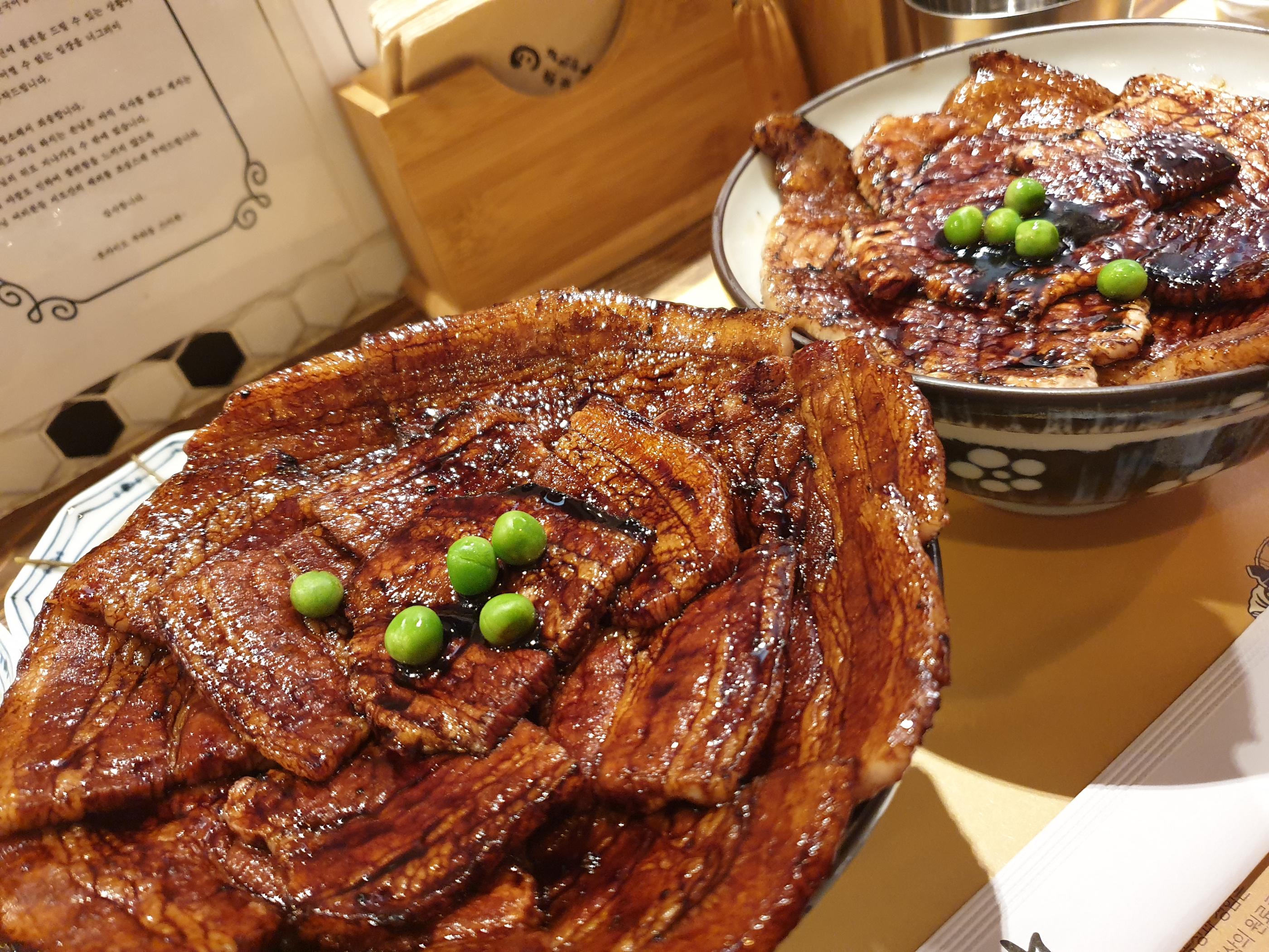 韓国、韓国料理、韓国豚丼、韓国日本料理、日本料理屋、豚丼、ぶたどん、ブタドン、韓国シンチョン、シンチョン、新村、北海道豚丼すみれ、日韓夫婦がやっているお店、日韓夫婦