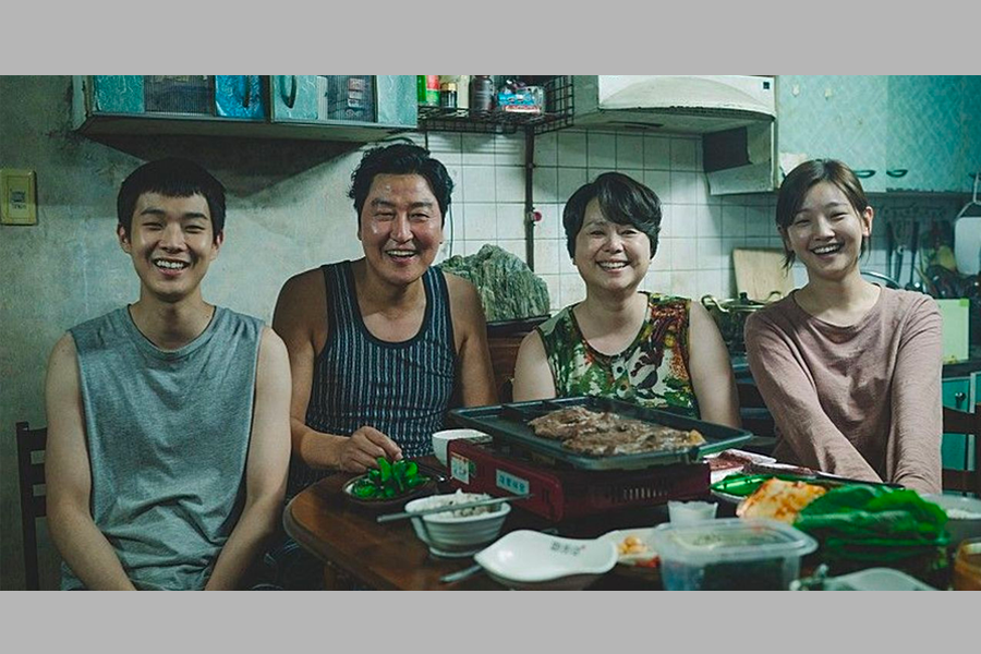 奉俊昊導演與現場觀眾交流，展示他在全球影視界的影響力。