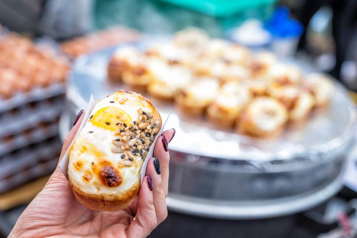 korean fall and winter street snacks, gyeranppang