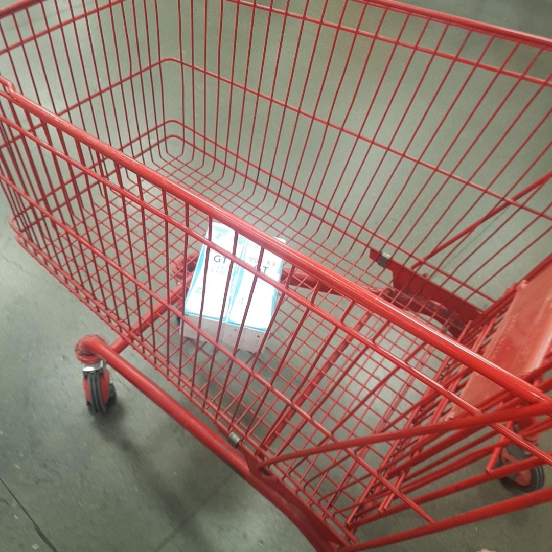 韓国で買い物、韓国のマート、韓国の大型スーパー、韓国のスーパー、ホームプラス、チュソク