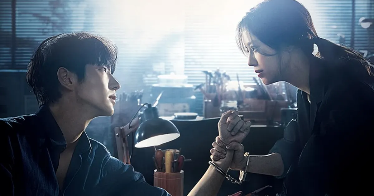 在《恶之花》拍摄景点中，展示出经典场景的重现，吸引观众前来参观热潮。