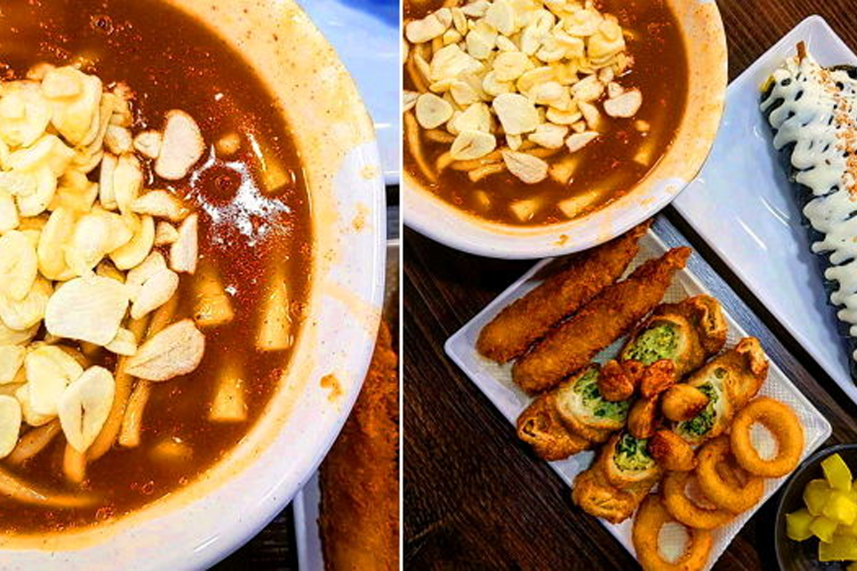 韓國料理中的辛辣水煮年糕上撒滿蒜片，散發著美味的香氣