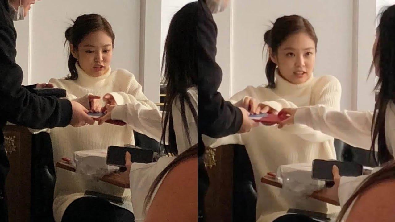 Văn hoá thanh toán tiền ở Hàn: Ai sẽ là người phải trả tiền khi đi ăn theo nhóm? 