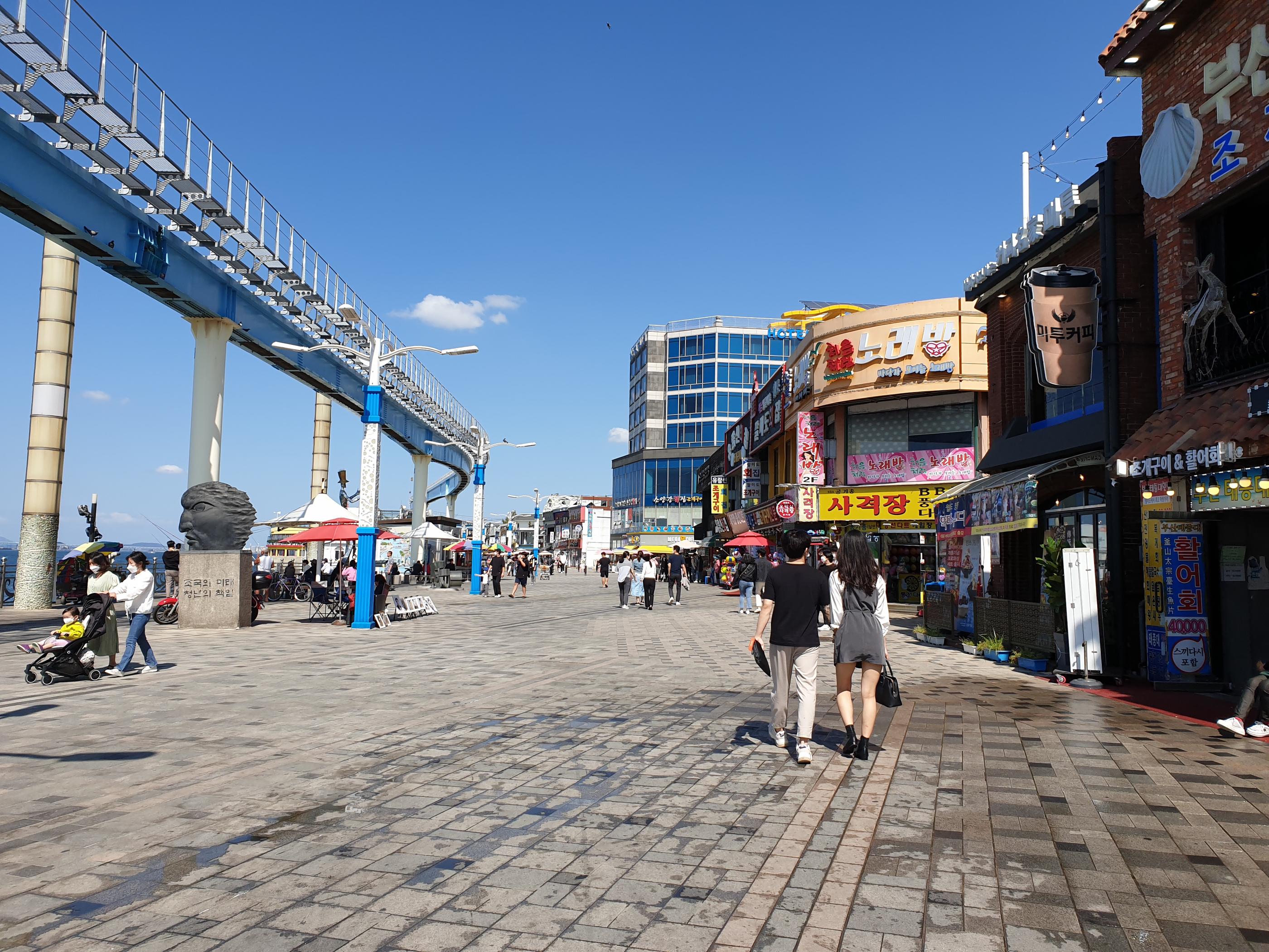 韓国、韓国レストラン、洋食、韓国洋食、サイコだけど大丈夫、キムスヒョン、ソイェジ、月尾島、ウォルミテーマパーク、ウォルミド、韓国カフェ、カフェ、撮影地、ロケ地、韓国遊園地、チャイナタウン、壁画村、韓国ドラマ、イェジョン、藝殿、海の見えるカフェ、仁川大橋
