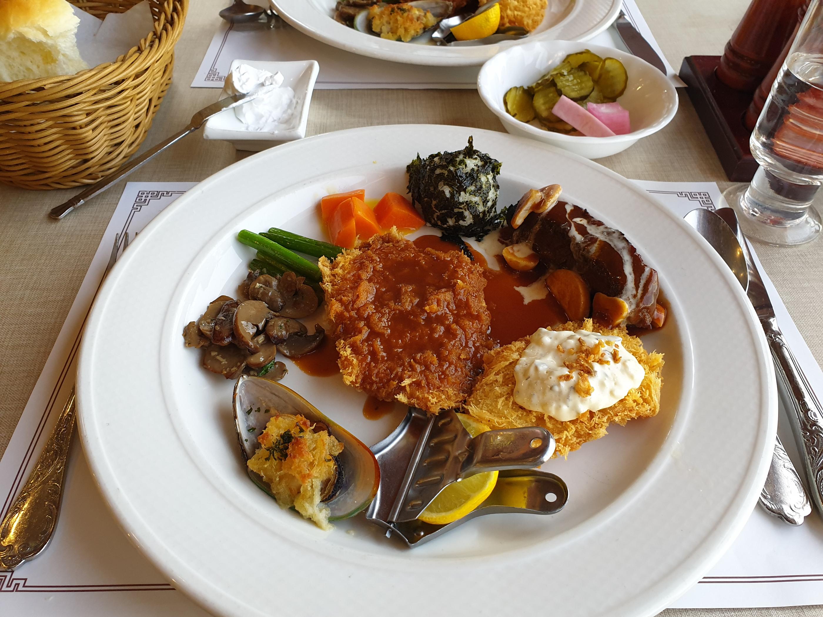 韓国、韓国レストラン、洋食、韓国洋食、サイコだけど大丈夫、キムスヒョン、ソイェジ、月尾島、ウォルミテーマパーク、ウォルミド、韓国カフェ、カフェ、撮影地、ロケ地、韓国遊園地、チャイナタウン、壁画村、韓国ドラマ、イェジョン、藝殿、海の見えるカフェ、仁川大橋