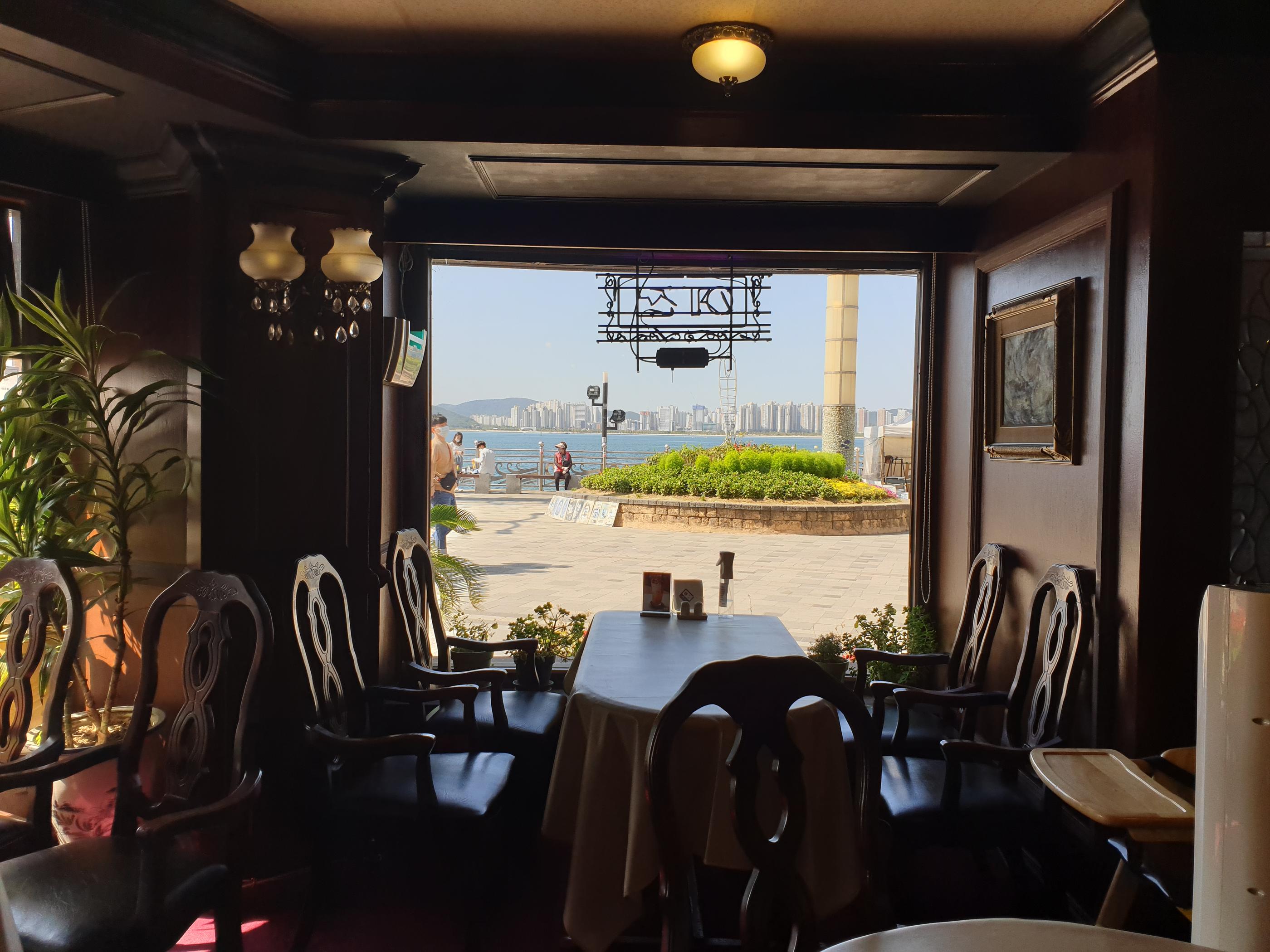 韓国、韓国レストラン、洋食、韓国洋食、サイコだけど大丈夫、キムスヒョン、ソイェジ、月尾島、ウォルミテーマパーク、ウォルミド、韓国カフェ、カフェ、撮影地、ロケ地、韓国遊園地、チャイナタウン、壁画村、韓国ドラマ、イェジョン、藝殿、海の見えるカフェ、仁川大橋