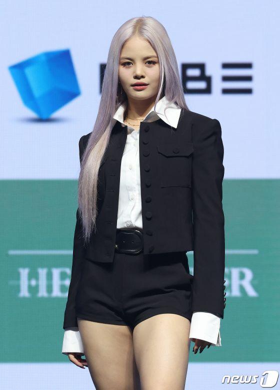 ตอนนี้ไม่ว่าจะมองไปทางไหนก็เจอเมมเบอร์คนไทยในวงการ KPOP มากขึ้น จนเนติเซนเกาหลีเริ่มพูดถึงประเด็นเมมเบอร์คนไทยที่เพิ่มมากขึ้นในช่วงหลายปีที่ผ่าน