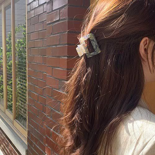 ตามไปอัพเดทเทรนด์ทรงผมของสาวเกาหลีกับผู้เชี่ยวชาญกันค่ะ~ สีผมไหนจะฮิตกันนะ?