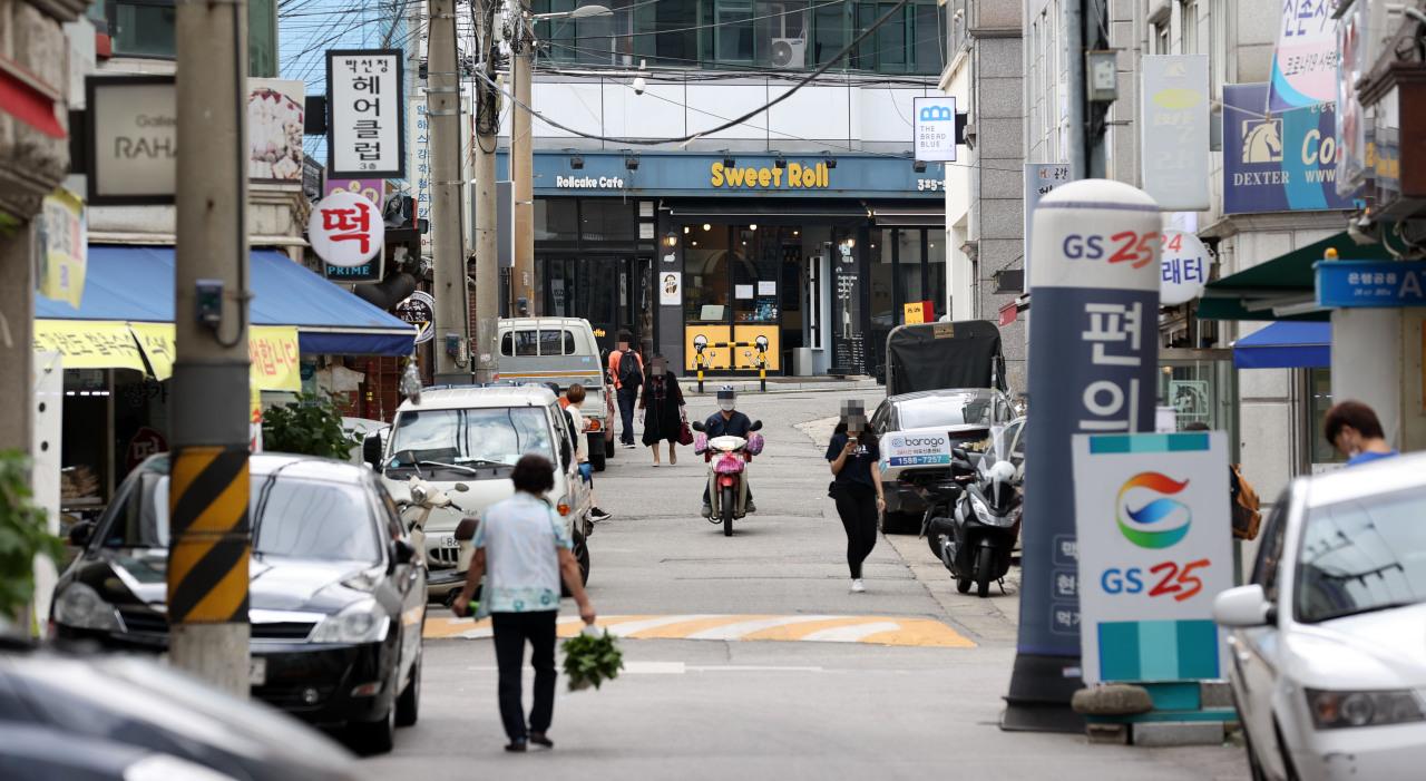 รายงานจากกระทรวงสาธารณสุขเกาหลีใต้พบว่าจำนวนผู้ติดเชื้อรายวันมีจำนวนต่ำกว่า 100 ราย ต่อเนื่องติดต่อกันเป็นวันที่ 4