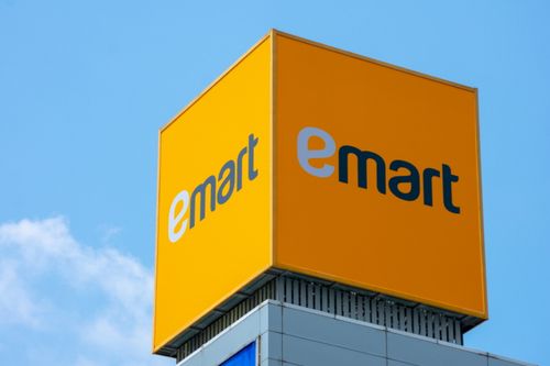 Exploring Sinchon's Innovative New Emart Branch, Students, Foreign teachers, and Koreans alike can all discover something interesting the the aisles of Emart