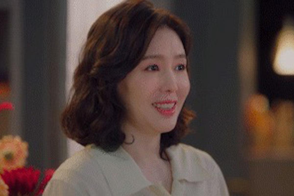 วัฒนธรรมเกาหลีในการเรียกชื่อตามสายอาชีพหรือตำแหน่ง เป็นการแสดงความเคารพในที่ทำงาน เช่น การเรียกนามสกุลตามด้วยตำแหน่งขุนนางหรือบริษัท ตอกย้ำความสำคัญของมารยาททางสังคมในเกาหลี