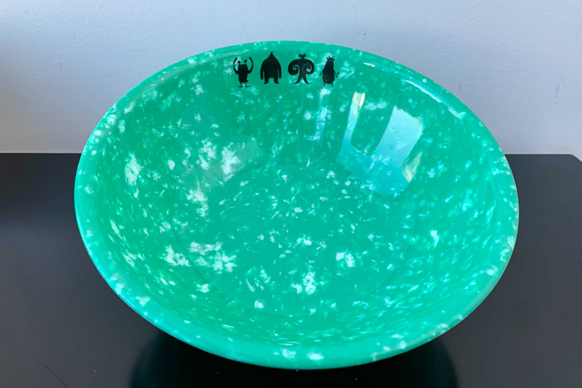 妖怪綠色拉麵碗的展示