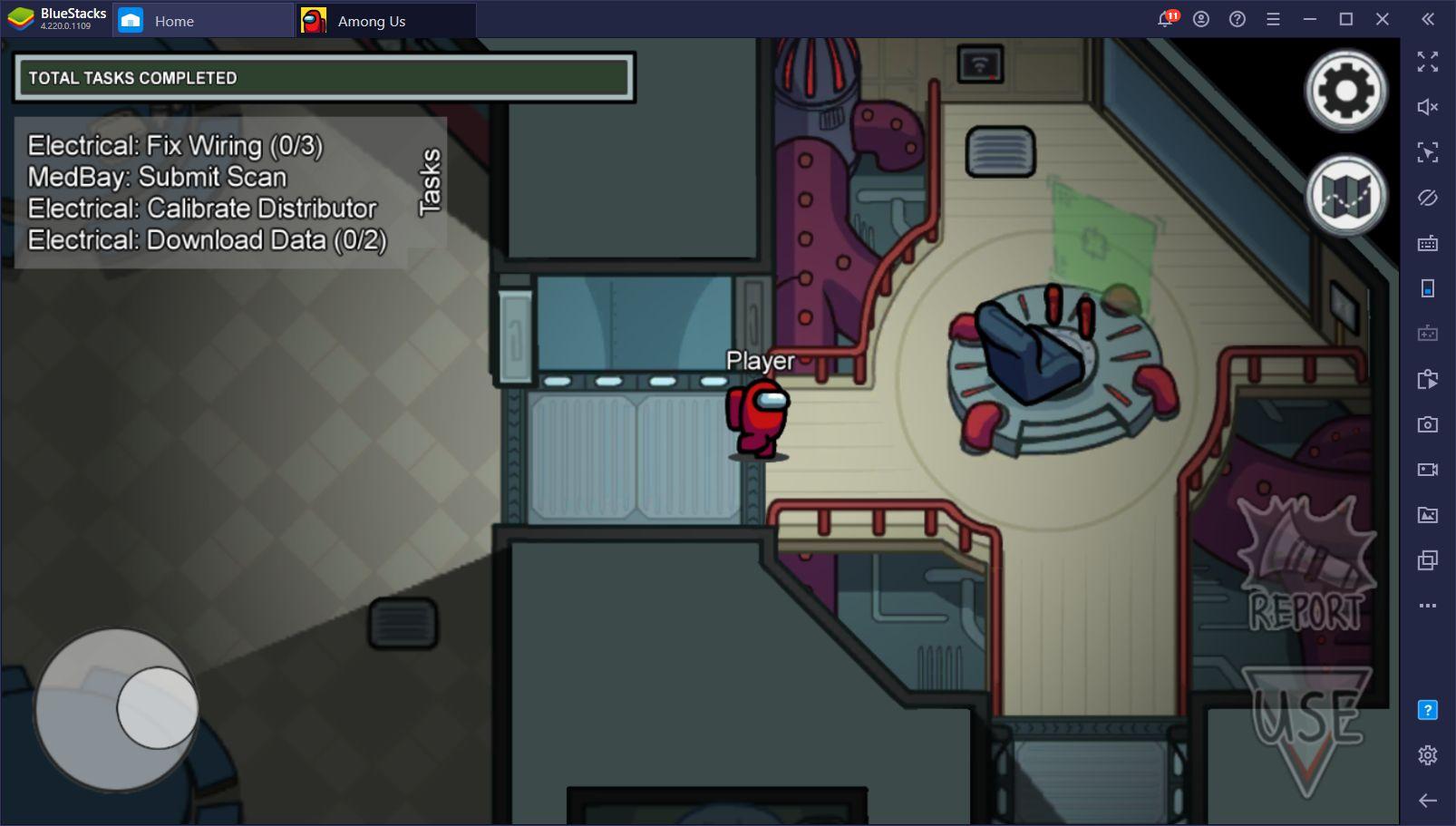 《Among Us》遊戲中，一名紅色角色在執行任務，旁邊顯示任務列表