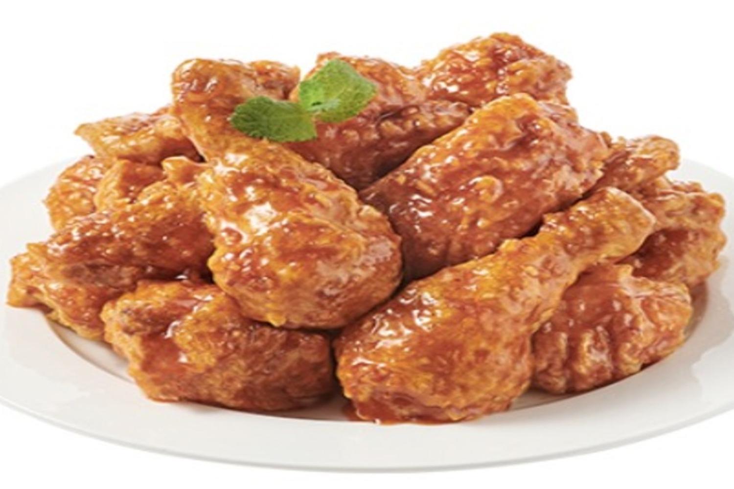 Pelicana Chicken 調味炸雞 酥脆外殼，嫩滑雞肉內餡 - 韓式炸雞鼻祖品牌