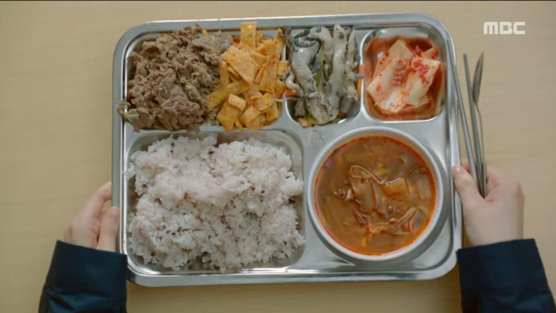 韓国の食文化、韓国の果物、韓国、韓国の給食、シクパン、食板、韓国の食べ方