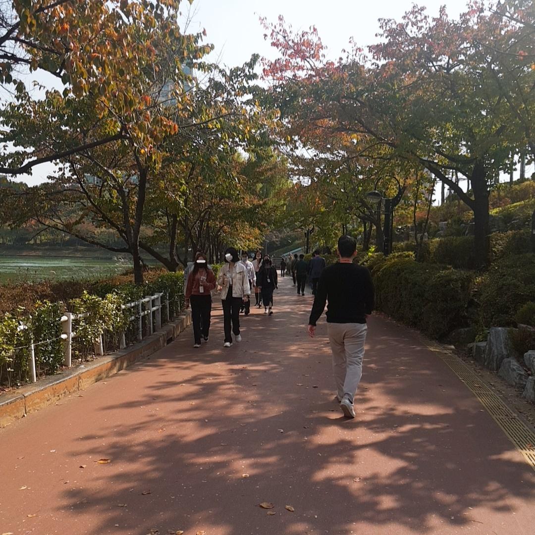 韓国、韓国の遊園地、ロッテワールド、ロッテタワー、ロッテモール、ソクチョンホス、韓国の湖、韓国のカフェ