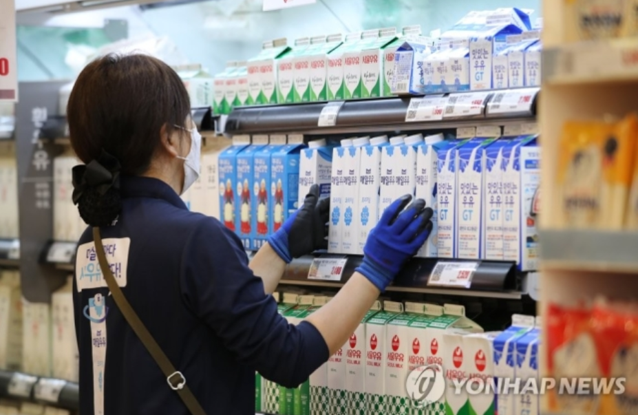 Milk in convenience store in South Korea