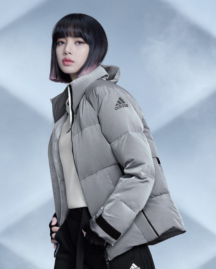ペディン、コート、韓国ファッション、冬服、adidas、BLACKPINK、ブラックピンク、リサ、KPOP