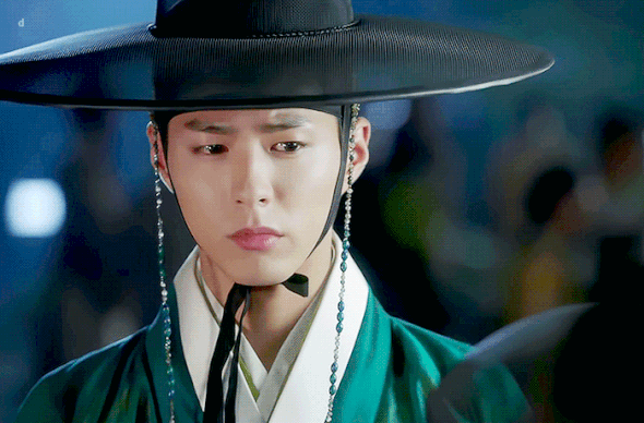 park bo gum in korean drama love in the moonlight wearing traditional korean clothing hanbok