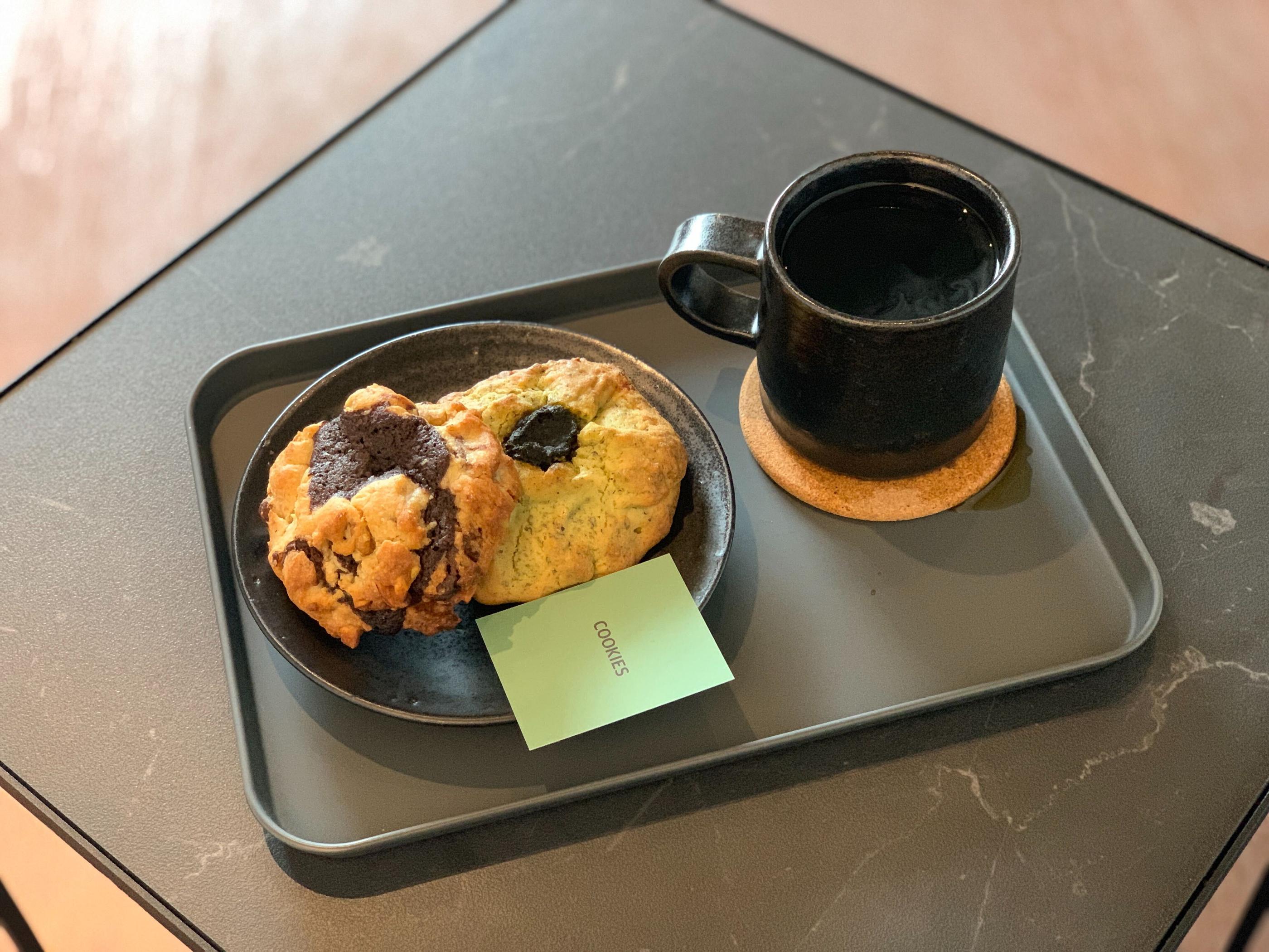 韓国カフェ　韓国ルーフトップカフェ　ホンデエリア　ヨンヒ洞　ヨンヒドン　マポ区カフェ　ordinary.pit(オーディナリーピット)　韓国おしゃれカフェ、韓国、ホンデ、ホンデカフェ、カフェ、韓国大きなカフェ、ソウル大きなカフェ