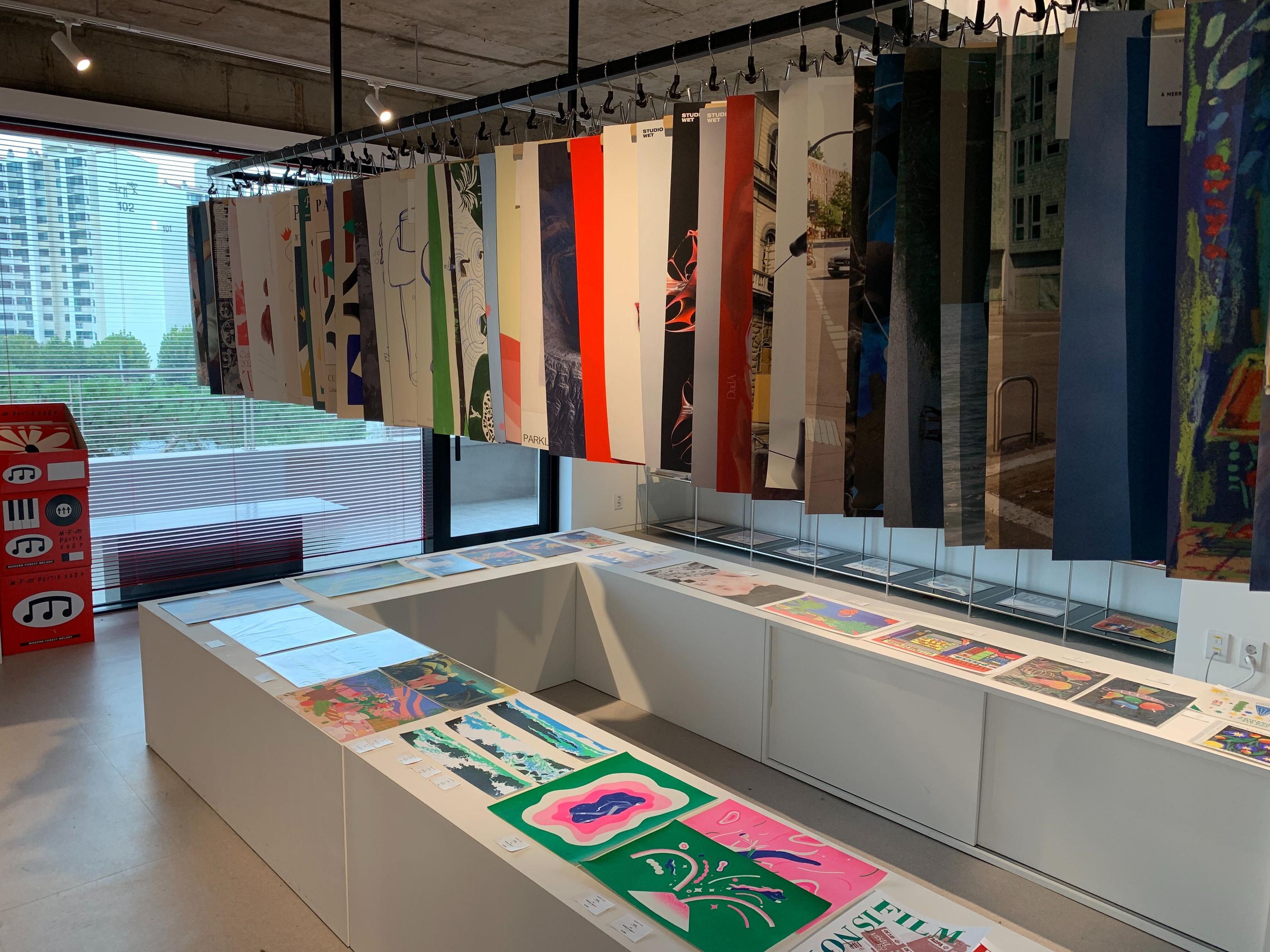 韓国カフェ　韓国ルーフトップカフェ　ホンデエリア　ヨンヒ洞　ヨンヒドン　マポ区カフェ　ordinary.pit(オーディナリーピット)　韓国おしゃれカフェ、韓国、ホンデ、ホンデカフェ、カフェ、韓国大きなカフェ、ソウル大きなカフェ