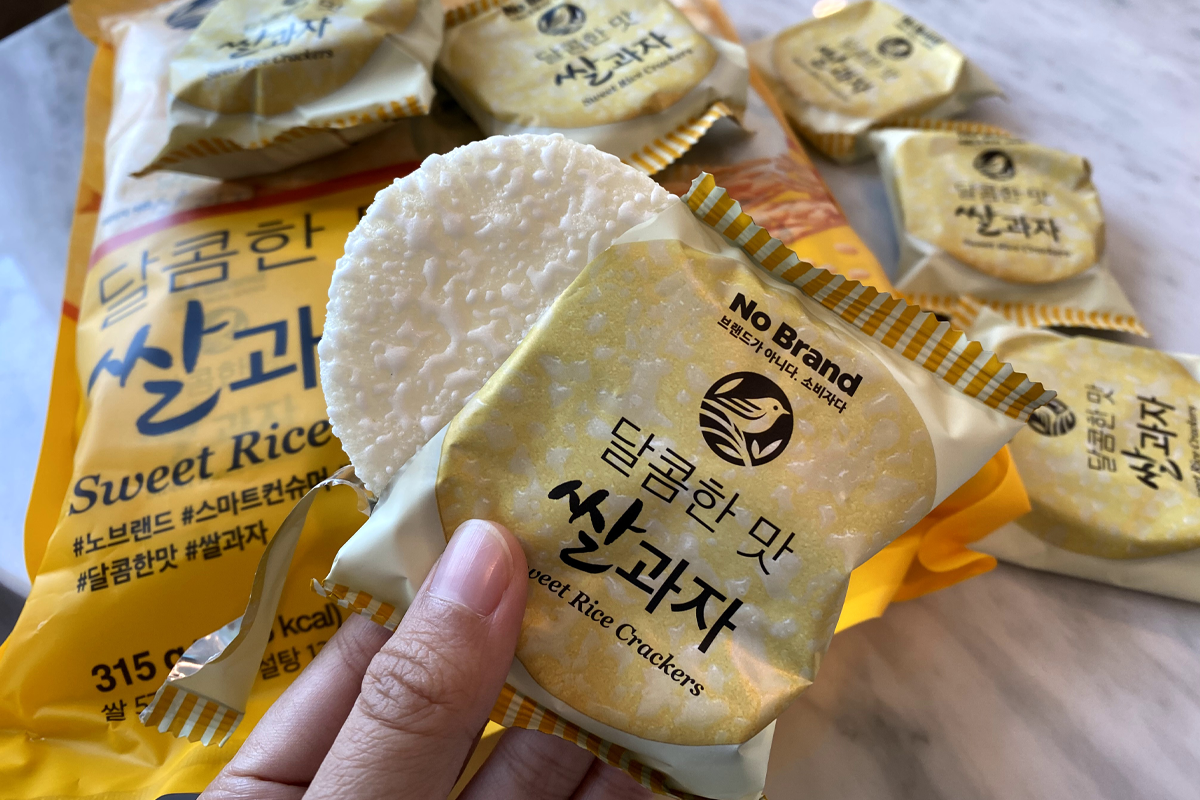 what the rice cracker from no brand emart korea looks like
