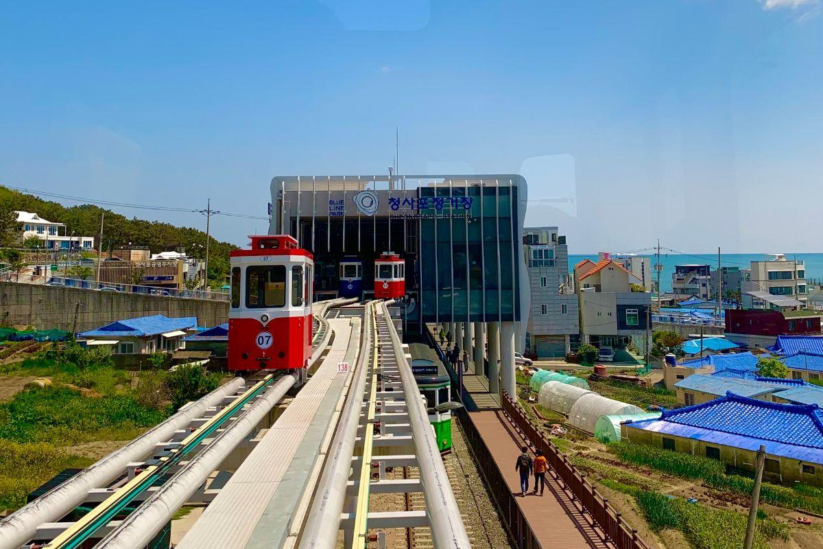 ga cheongsapo,  tàu Sky Capsule ở Busan, Hàn Quốc