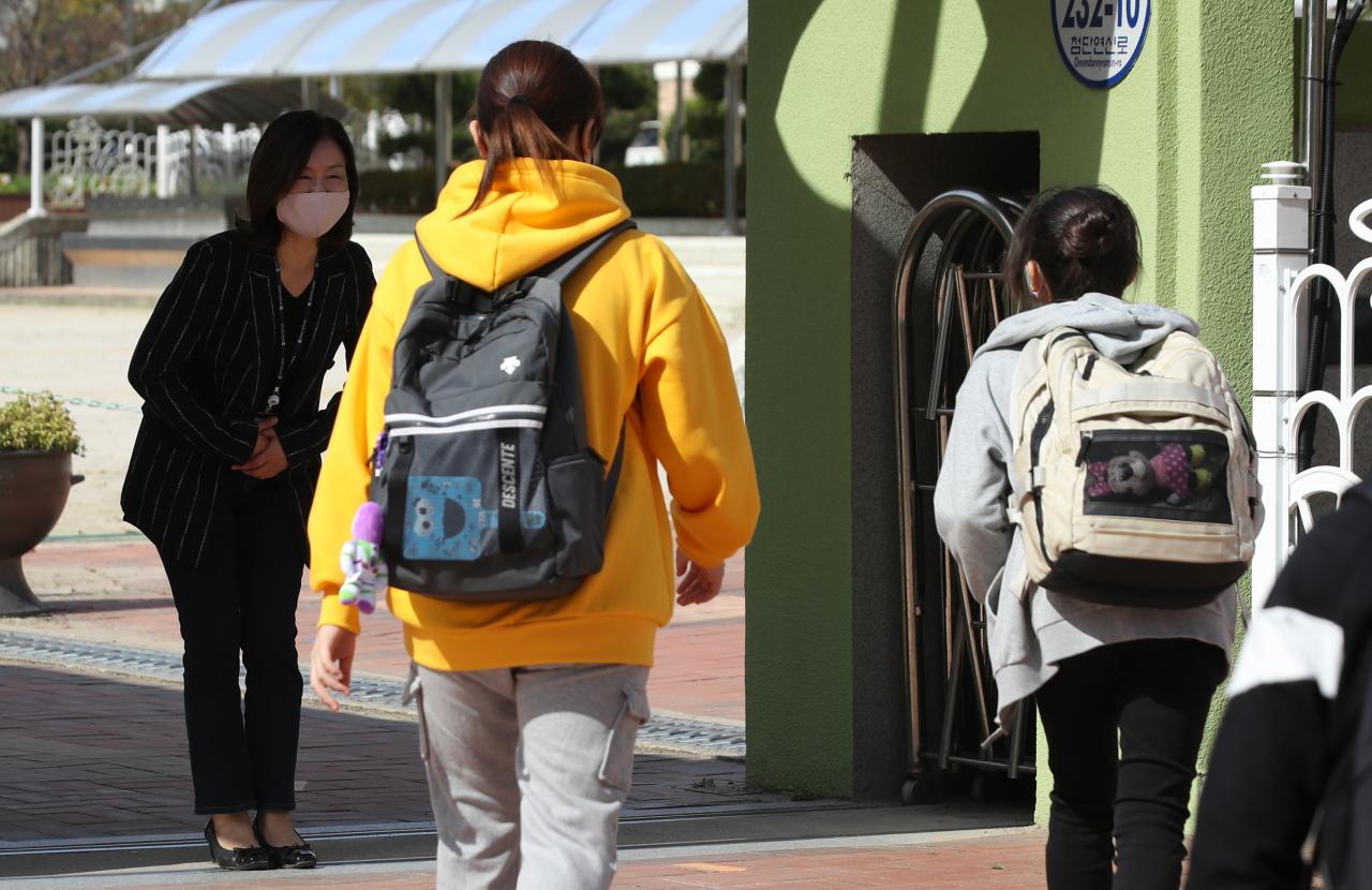 โรงเรียนอาจเป็นสถานที่ใหม่ของการแพร่เชื้อโควิด