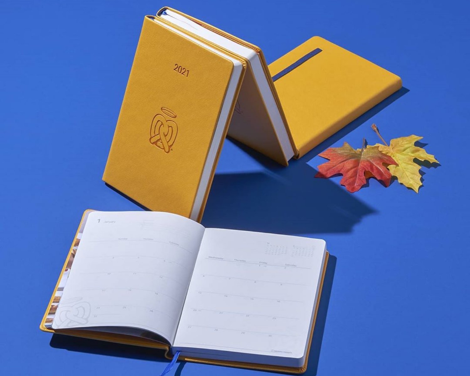 韓国カフェ、プランナー、スケジュール帳、ダイアリー、雑貨、ショッピング、プレッツェル