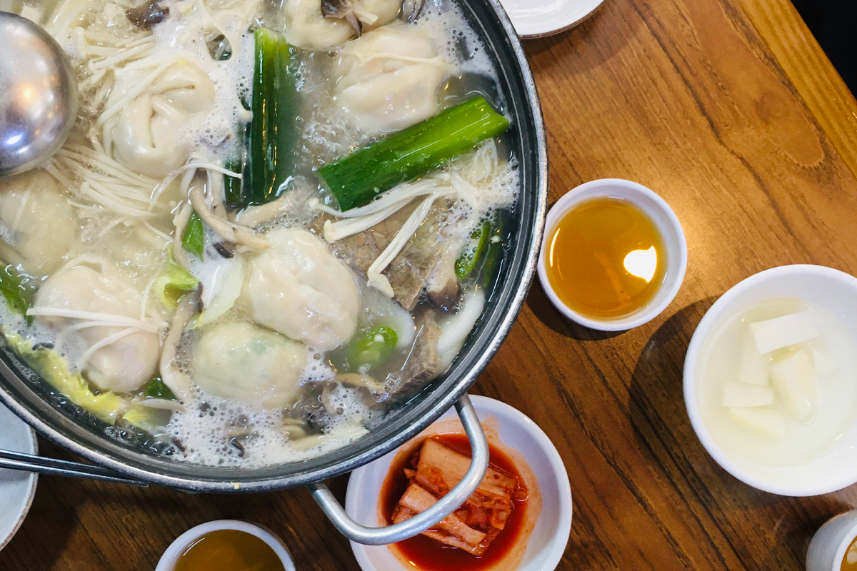 nhà hàng ở insadong Kaesong Dumpling Palace 개성만두 궁