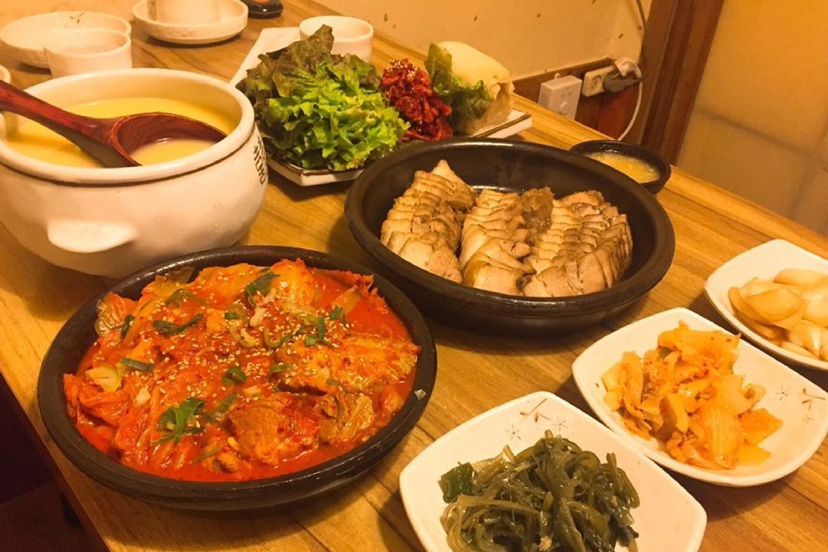 仁寺洞蒜泥包肉 必食