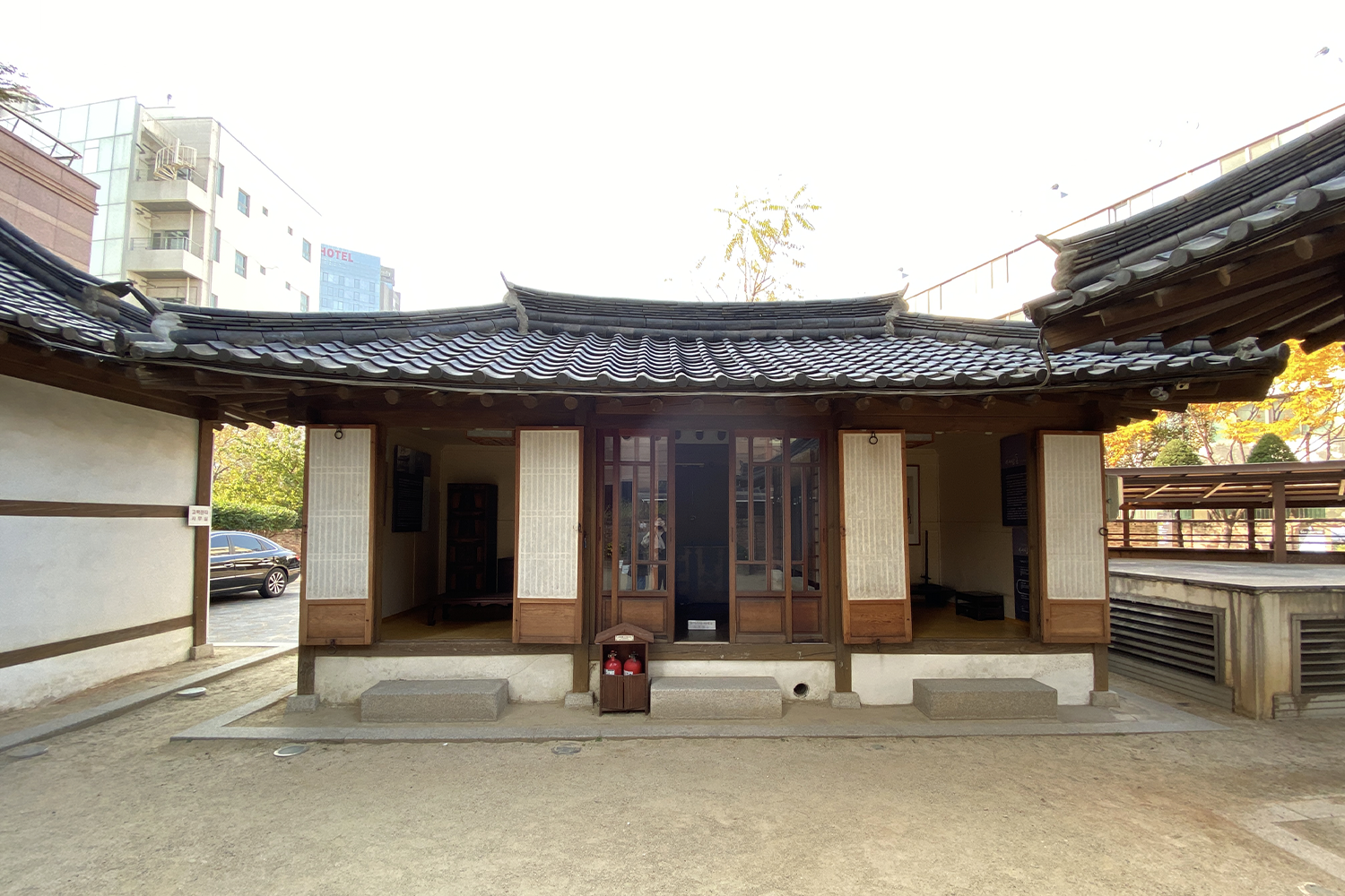 徐相敦古宅的宽敞庭院,韩国传统建筑拍摄场地。