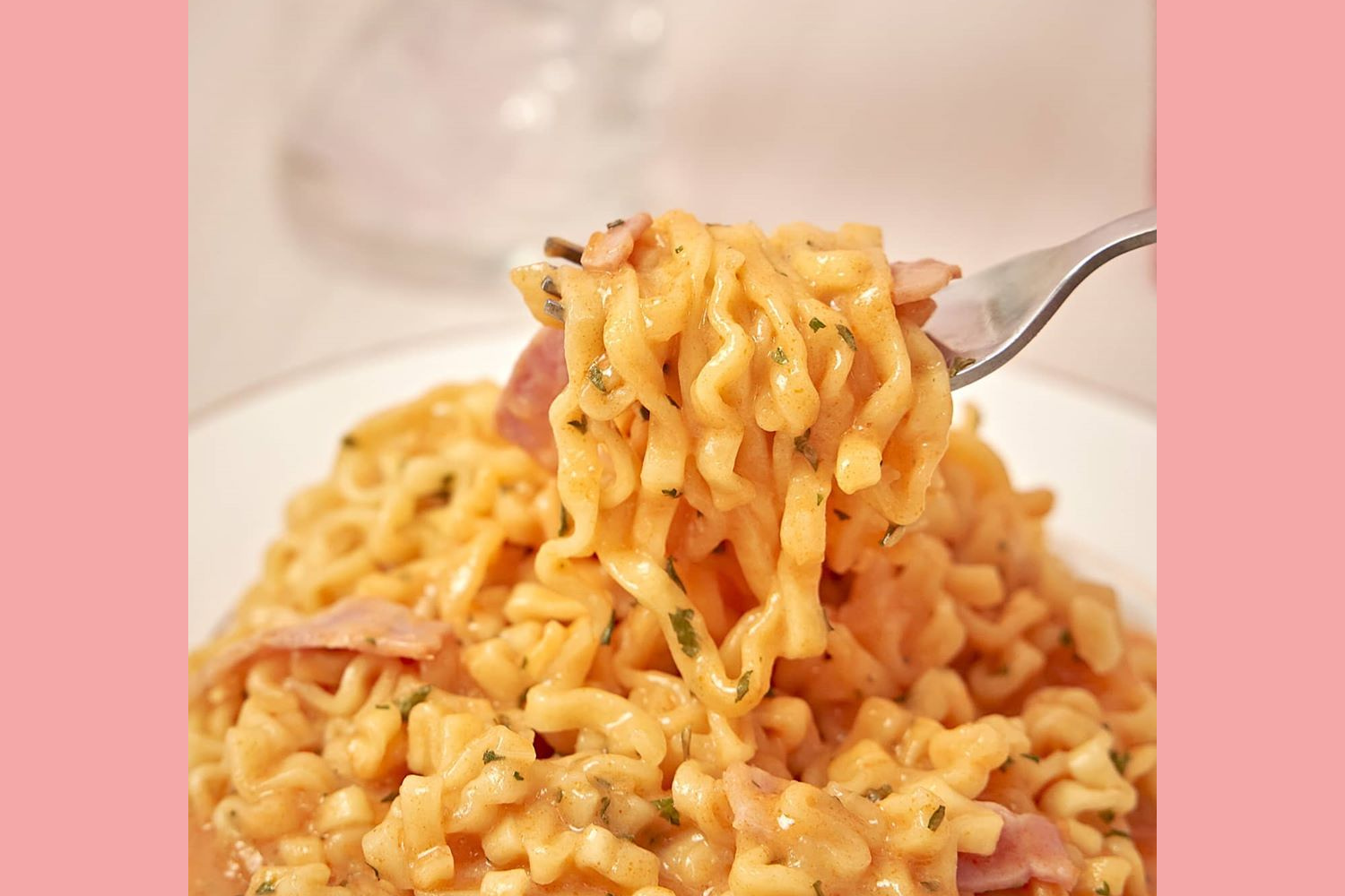 韓国ラーメン　プルダックポックンミョン　カルボプルダックポックンミョン　クリームカルボプルダックポックンミョン　韓国情報　韓国食品