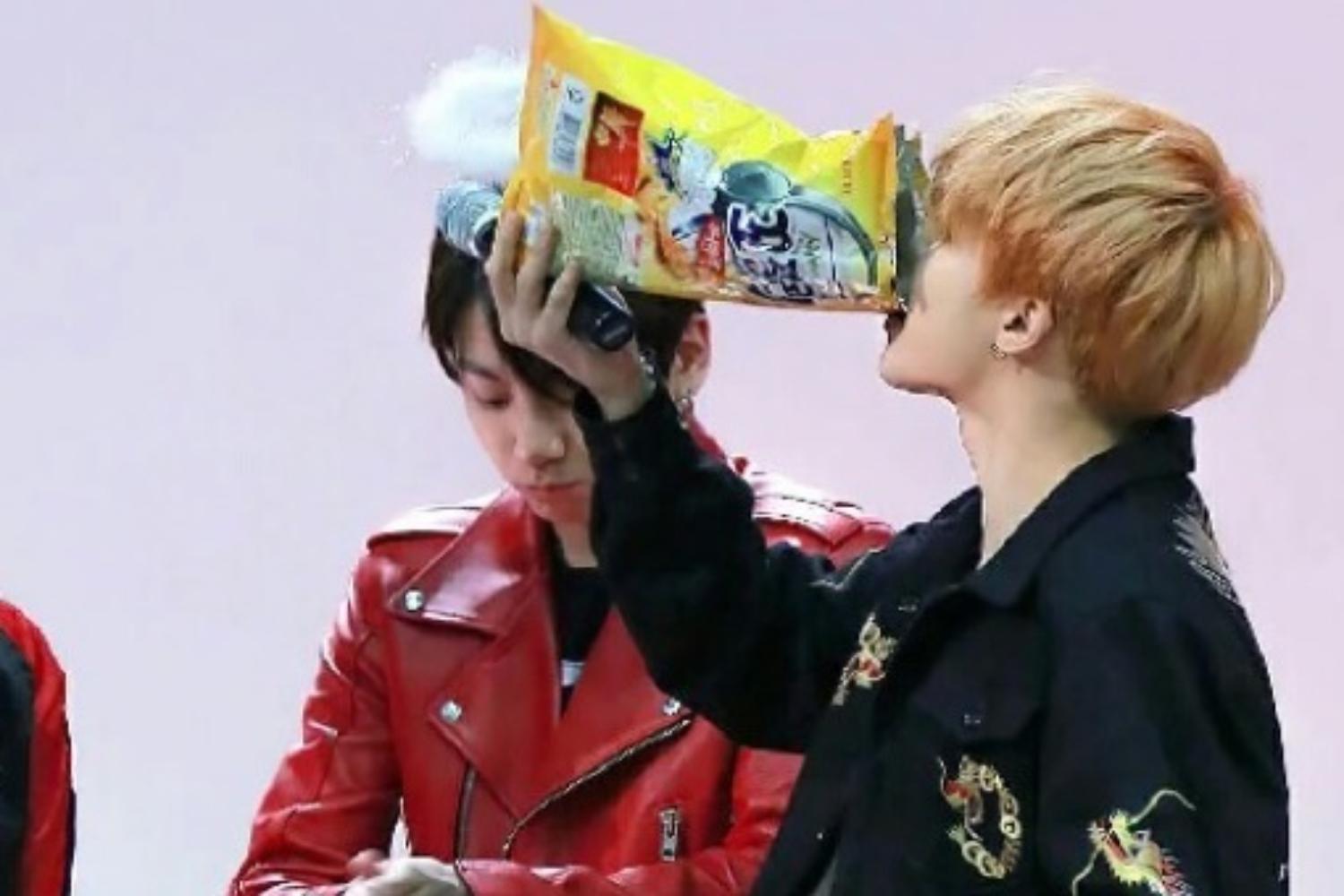 เพราะนังโควิดตัวร้าย! ทำให้คอนเสิร์ต KPOP ต้องถูกจัดในรูปแบบออนไลน์ แฟนคลับทั้งหลายมาเตรียมตัวสนุกกับคอนเสิร์ตออนไลน์ที่บ้านกันเถอะ!8