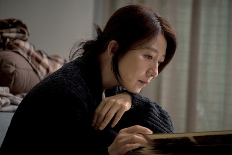 《致允熙》中的場景描繪，充滿懷舊氣息。