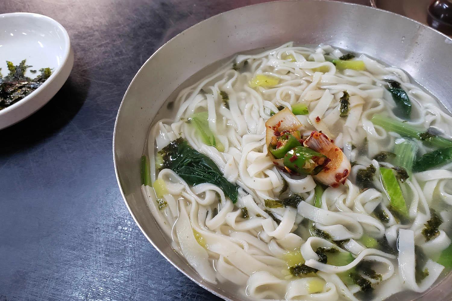 Daegu, Yakjeon Alley, Yakjeon Alley Kal-guksu, Food, Daegu Food