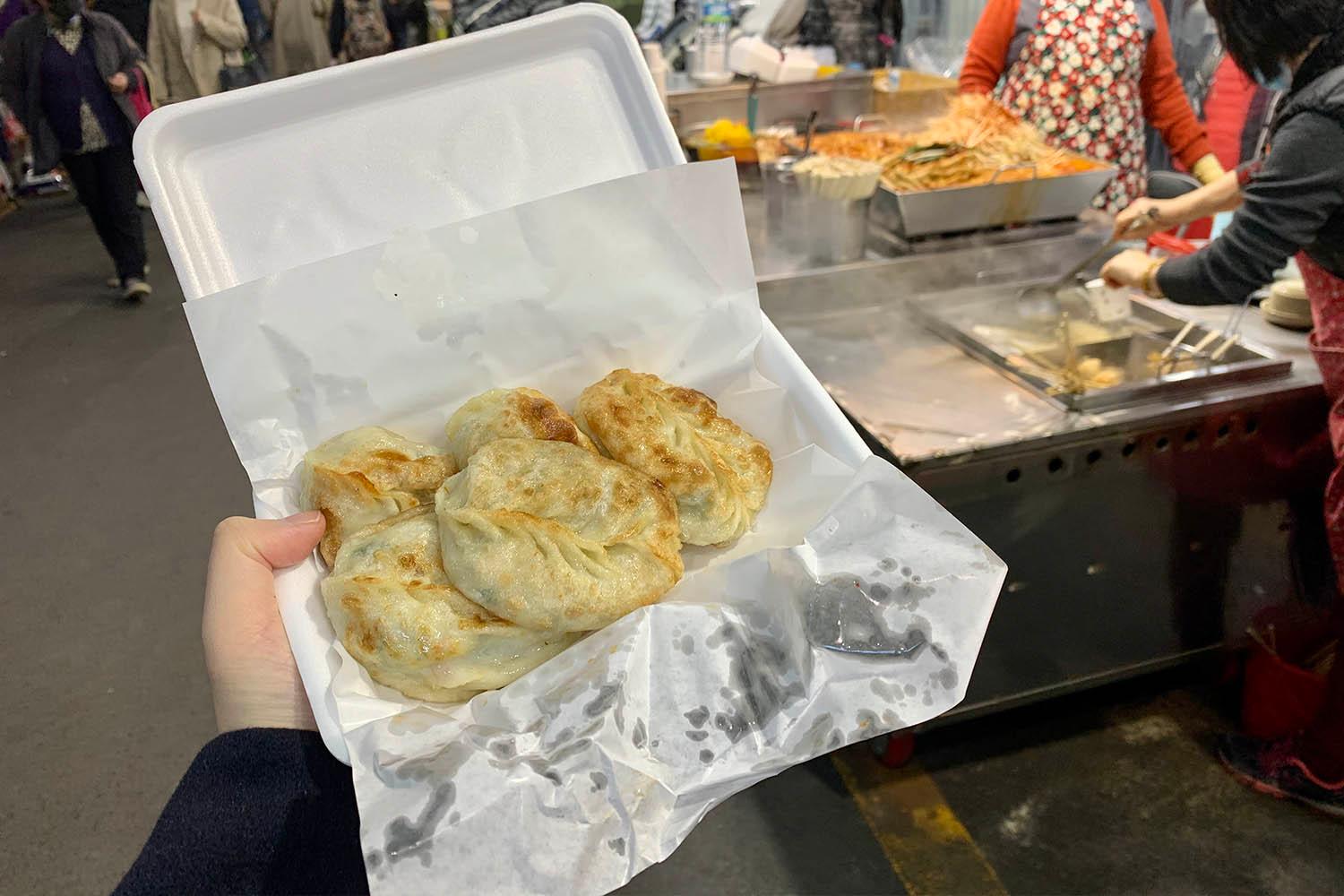 Daegu, Seomun Market, Traditional Korean Market, Lotus Leaf Hotteok, Food, Korean Street Food