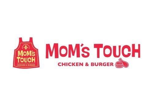 MOM'S TOUCH 全新包裝揭幕，展示品牌形象的進化，以黃色炸雞色調為主的韓國著名快餐品牌。