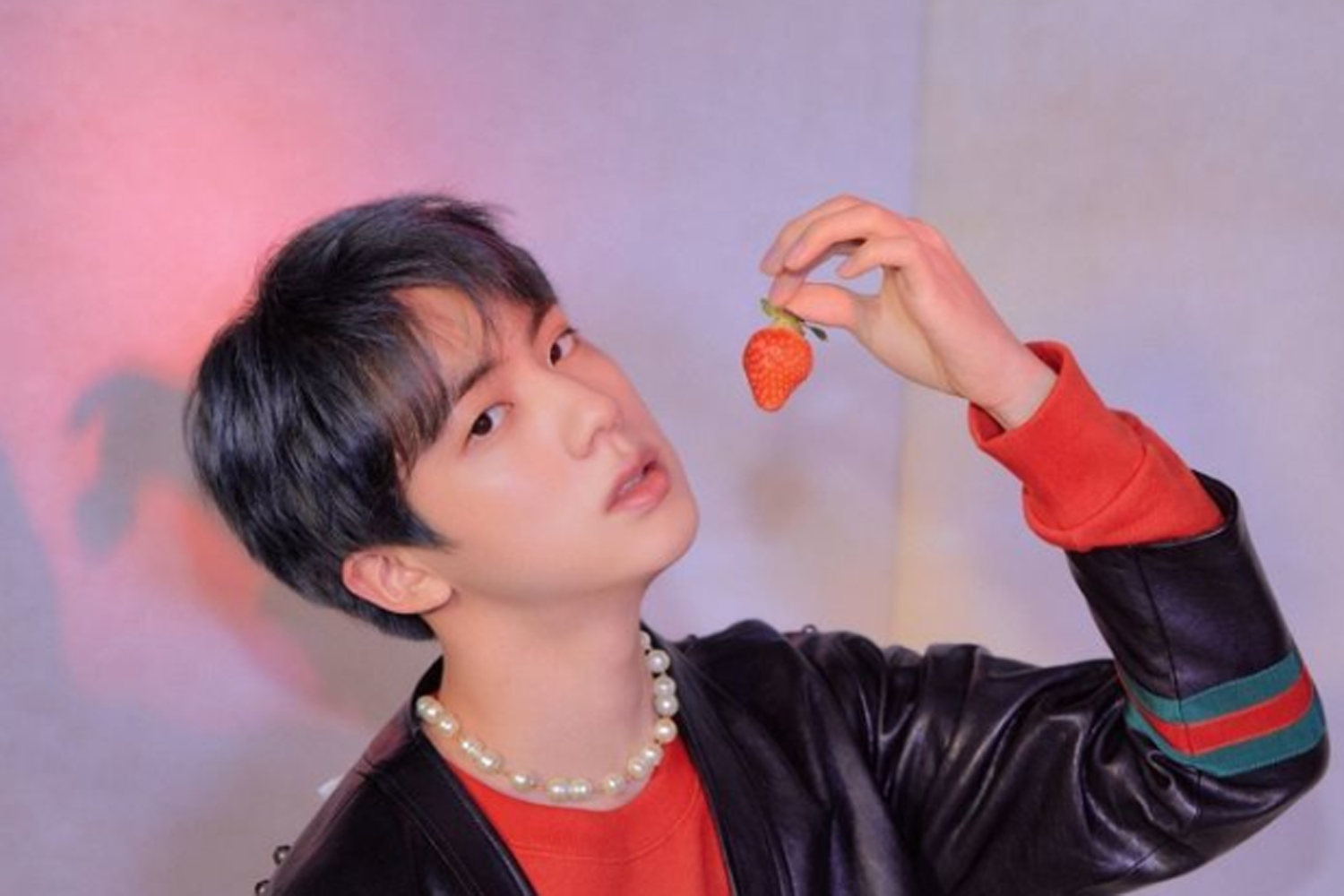 bts, jin, idol được bình chọn là hình mẫu lý tưởng nhất của các cô gái