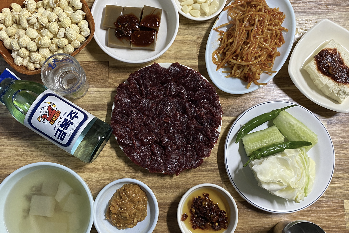 moongtigi (raw beef) table setting at wanggeoomi sikdang in daegu, korea