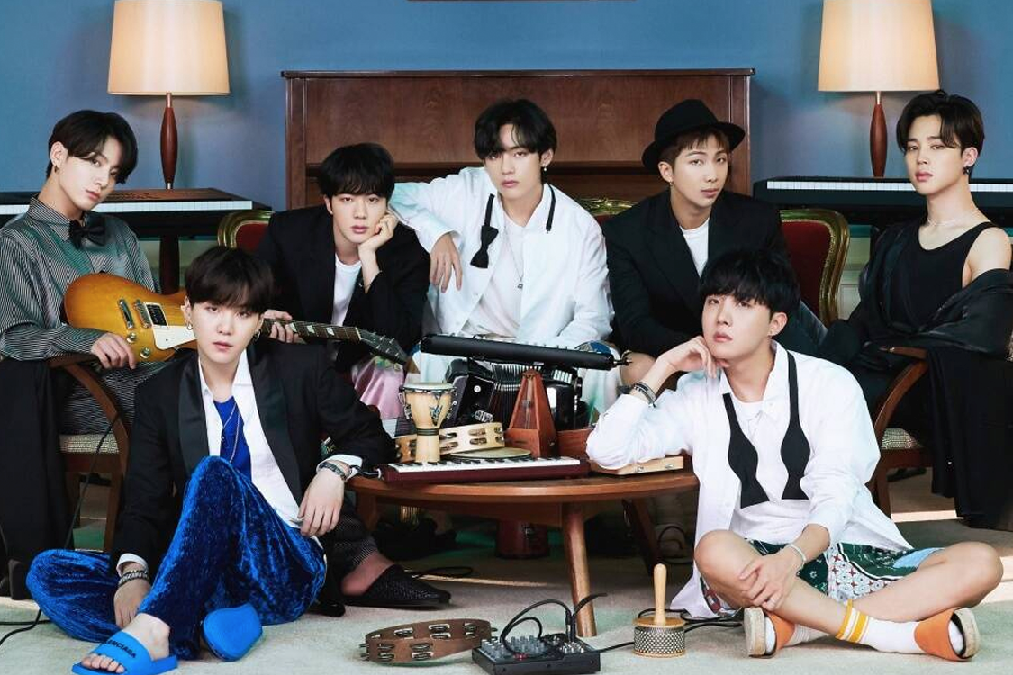 防彈少年團（BTS）的專輯BE發行公告，定於11月20日發布，圖中顯示BE的標誌和發行日期與時間。