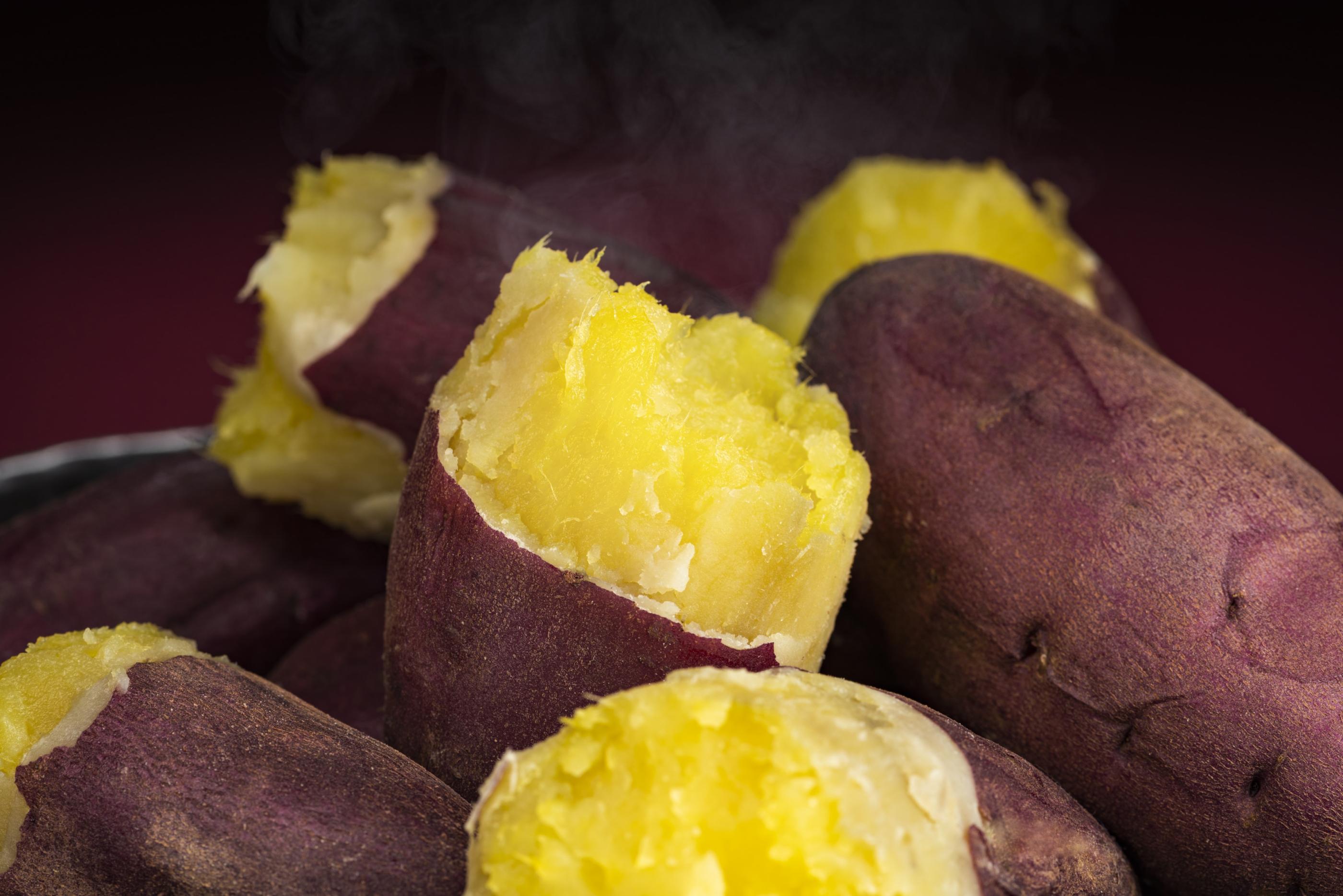 韓国の冬、韓国の果物、韓国ラーメン、韓国の柿、韓国の食後のデザート、カルグクス、チャンチグクス、韓国の麺、グクス、コグマ