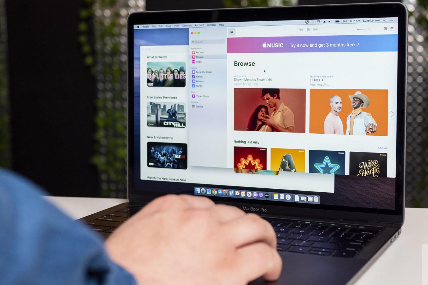 คอมพิวเตอร์หรือโน๊ตบุค