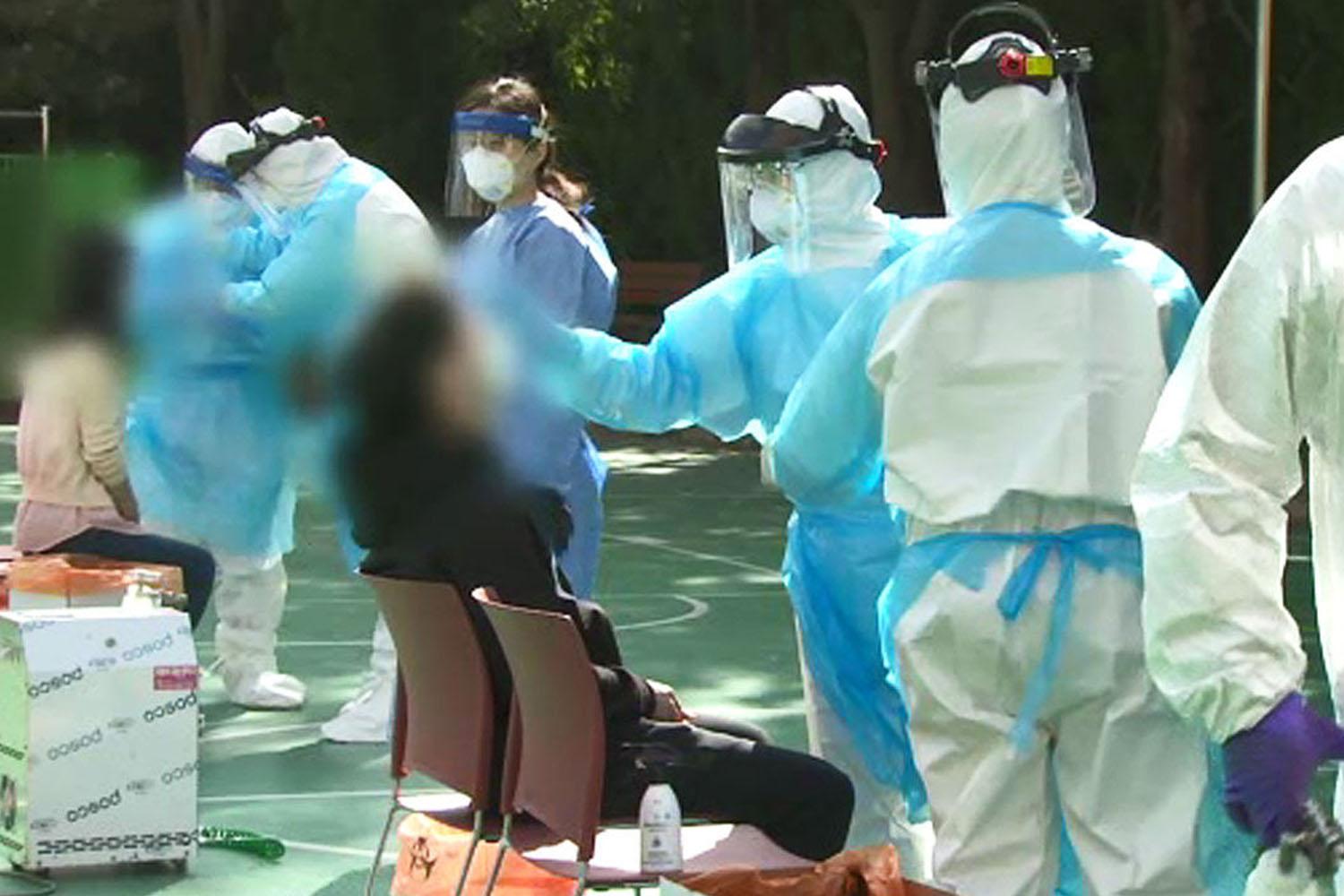 จำนวนผู้ติดเชื้อที่ได้รับการยืนยันเมื่อเทียบกับอัตราการทดสอบหาเชื้อ มีอัตราผลเป็นบวกเกิน 2%