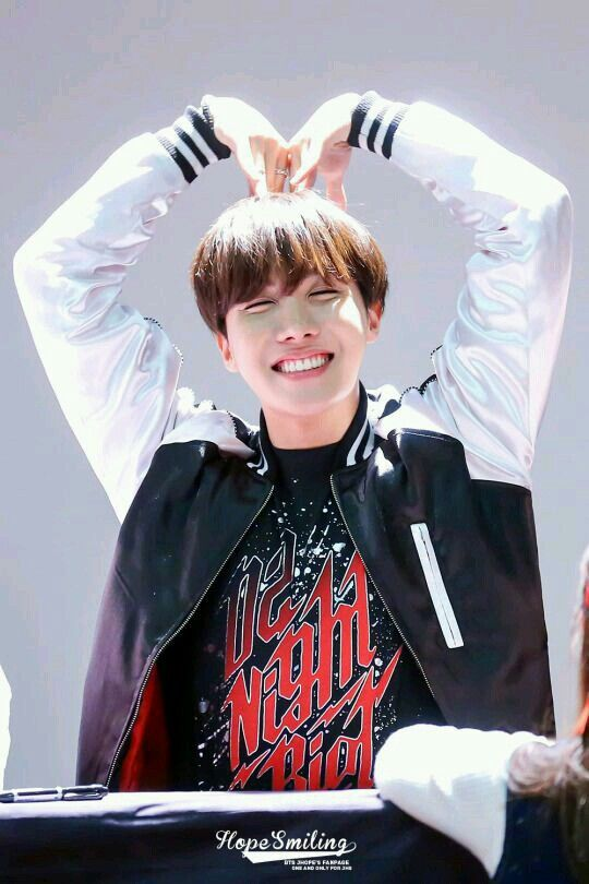 bts jhope heart sign