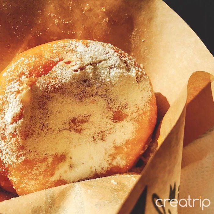 Close-up of sweet mozzarella honey bread highlighting its soft and flavorful texture.
