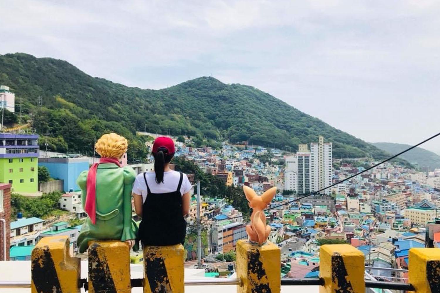 เพราะมีหลายช่วงระหว่างที่เราเรียน เราเจอปัญหาหลายอย่างที่เราอยากพูดหรือระบายให้ใครฟังแต่รอบตัวเราไม่มีใครเลย