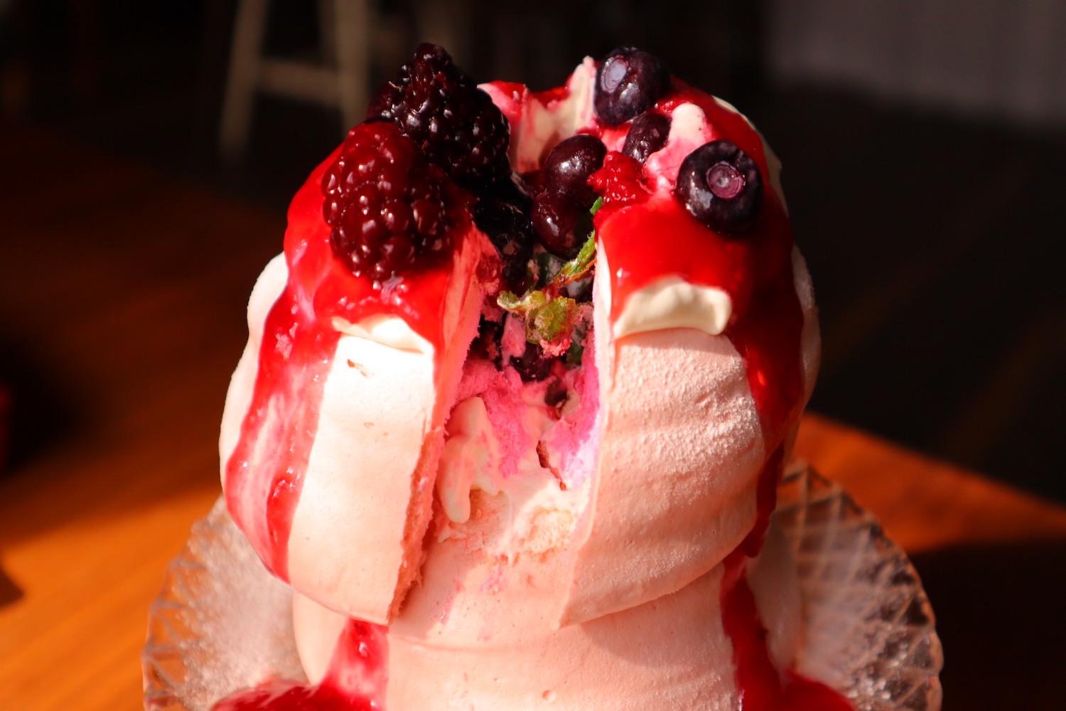 đồ tráng miệng ở Scene Of Daehwa: Quán cafe đầy quyến rũ và nghệ thuật ở Daegu