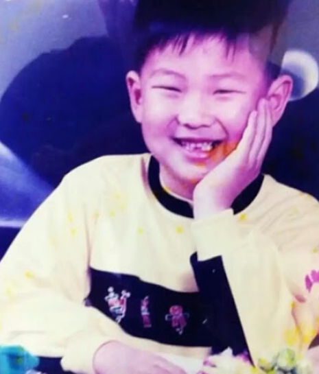 BTSメンバー、BTS、防弾少年団、バンタン、BTS聖地、防弾少年団聖地、バンタン聖地、聖地、ふるさと、出身地、出身校、JIN、SUGA、J-HOPE、RM、JIMIN、V、JUNGKOOK、ジン、シュガ、ジェイホープ、ラップモンスター、ヴィ、ジョングク、ナムジュン、レプモン、ソクジン、ピンクプリンス、ユンギ、ホソク、ホビ、ジミン、ジミナ、ジミンちゃん、テテ、テヒョン、てっちゃん、ジョングギ、グク、グギ、BTS卒業写真、バンタン卒業写真、防弾少年団卒業写真、卒業写真、BTS妄想、BTSアルバム、シーズングリーティング、東天紅、韓国中華料理、卒業式、入学式、普成中学校、普成高校、セリュン小学校、世輪小学校、ポソン、ソウル公演芸術高校、韓国芸術高校、韓国芸術学校、アックジョン高校、狎鴎亭高校、エピソード、クリエイトリップ、BTSツアー、バンタンツアー、防弾少年団ツアー、一山、イルサン、イルサンホス、一山湖水公園