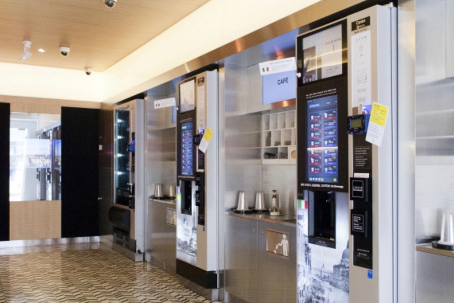 全自動無人咖啡廳Touch Cafe，從點餐到送餐全由機器操作，實現100% Untact體驗。